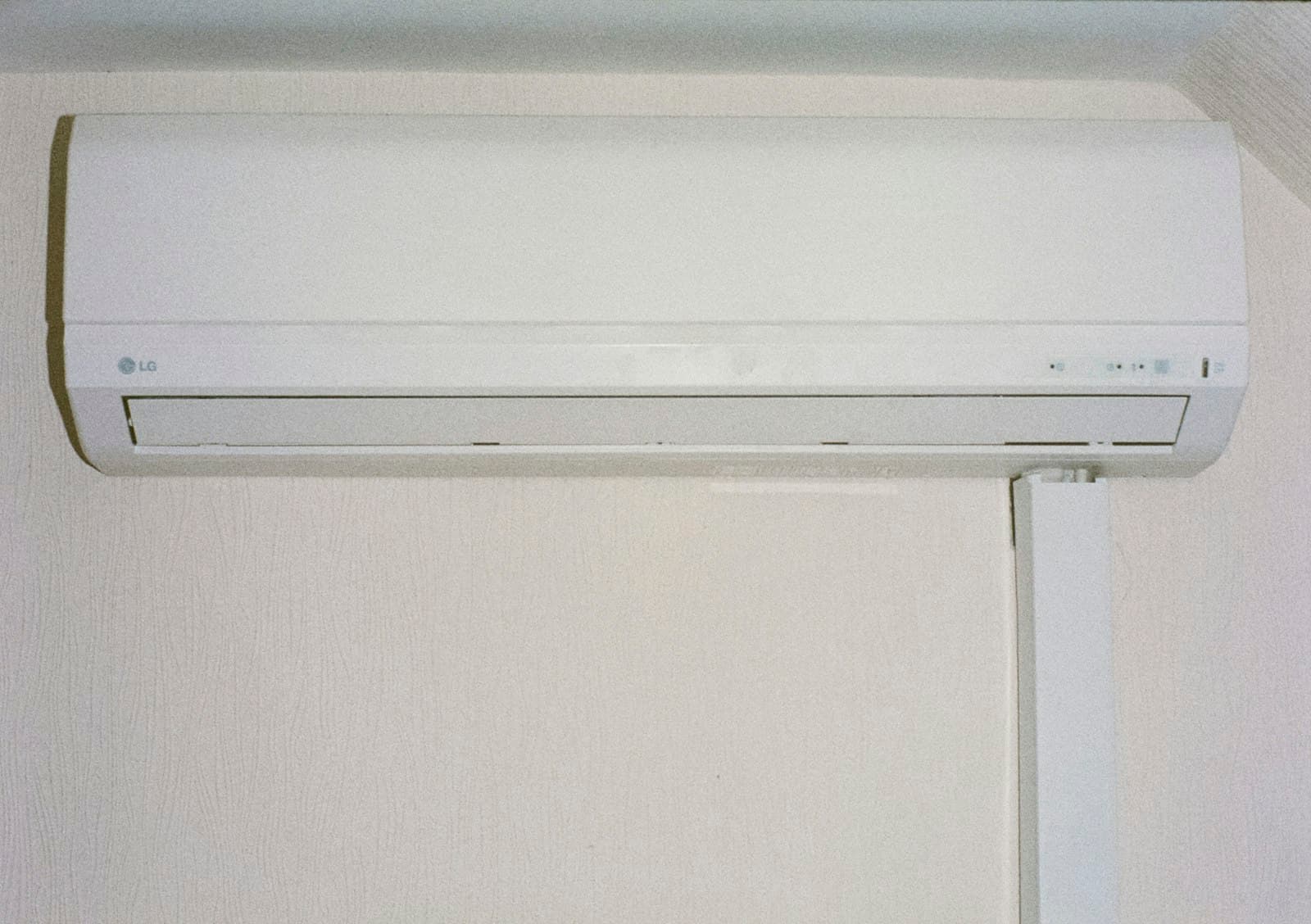 Daikin 18,000 BTU Single-Zone Ductless Mini Split